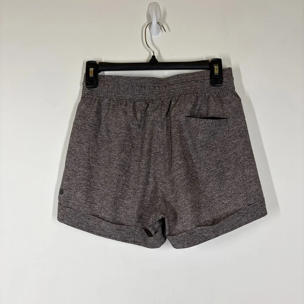 Lululemon Spring Break Away Short 4 Way Stretch 3” Size 4